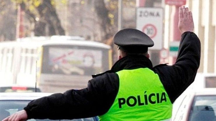 Polícia kontrolovala účastníkov premávky v Trnavskom kraji
