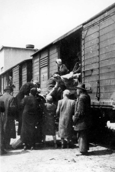 8. časť - 1944 - Dun. Streda - deportácie Židov