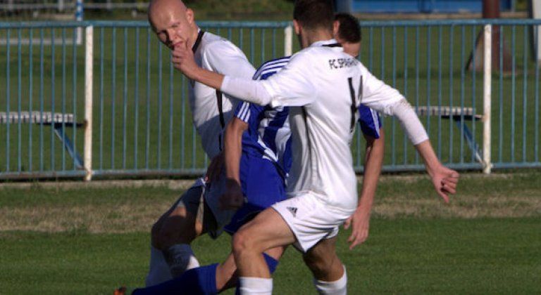 Döntetlen a rangadón