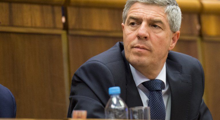 Bugár Bélának egészségi problémái vannak – orvosa már tolókocsival ijesztgeti Bugár Bélának egészségi problémái vannak – orvosa már tolókocsival ijesztgeti