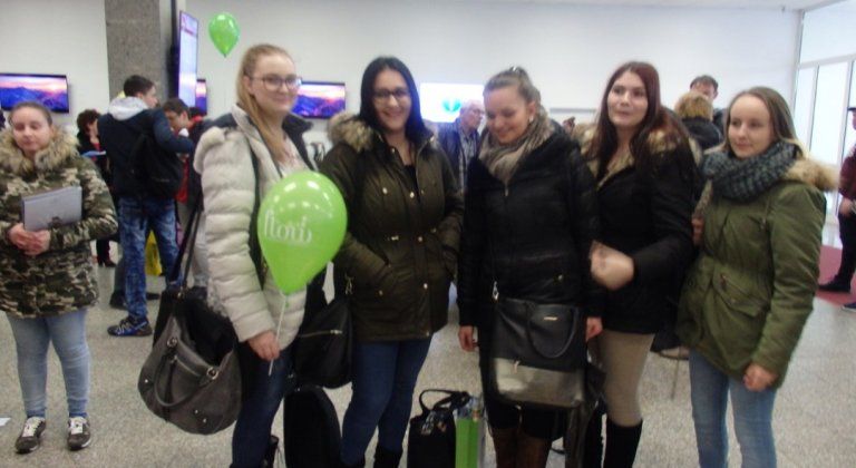 OLYMPUS DIGITAL CAMERA OLYMPUS DIGITAL CAMERA