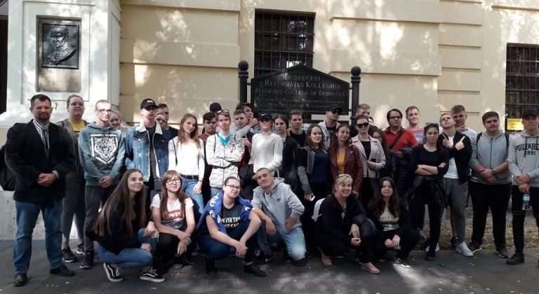 44676716_1126112817541047_6991400047065694208_n (1) 44676716_1126112817541047_6991400047065694208_n (1)