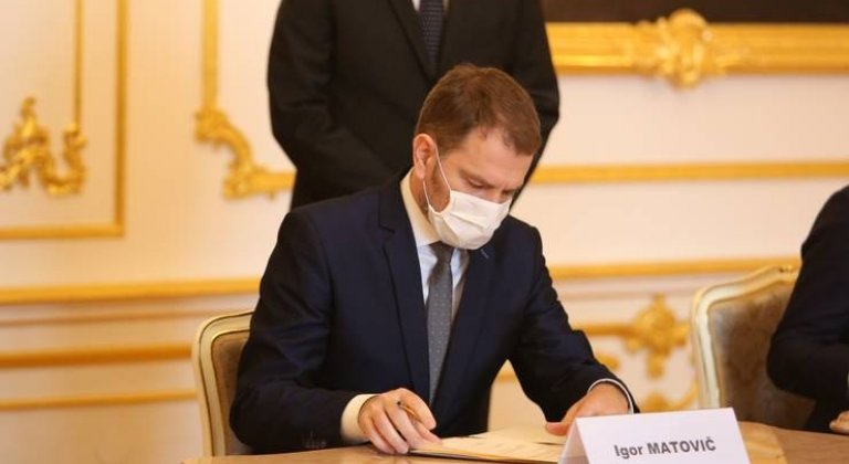 Obchody budú v nedeľu zatvorené. Prednostný čas predaja pre seniorov