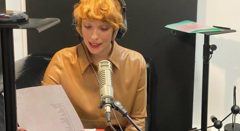 Kerekes Vica hangja köszönti majd a Pozsony – Komárom vasútvonalon utazókat Kerekes Vica hangja köszönti majd a Pozsony – Komárom vasútvonalon utazókat