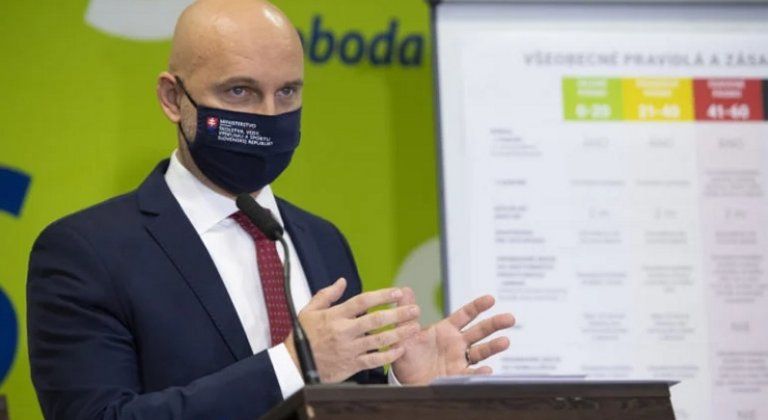 Elmarad az érettségi, a jegyeket az átlagból számolják ki Elmarad az érettségi, a jegyeket az átlagból számolják ki