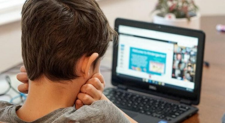 KIDSAFEDU képzések és beszélgetések a gyermekek internetes biztonságáért