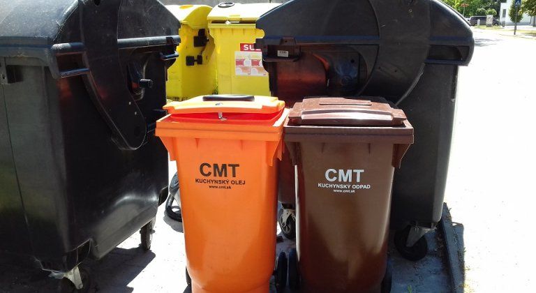 V meste pribudli nové nádoby na odpad. Viete čo do nádob patrí a čo nie?