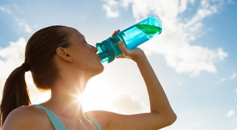 Horúčavy nepoľavia ani nasledujúce dni. Pozor na pitný režim Horúčavy nepoľavia ani nasledujúce dni. Pozor na pitný režim