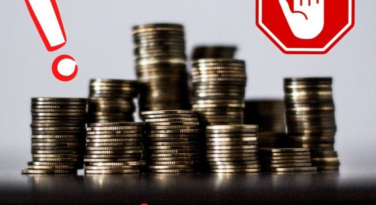 Podvodníci nespia. Lákajú na finančné investovanie Podvodníci nespia. Lákajú na finančné investovanie