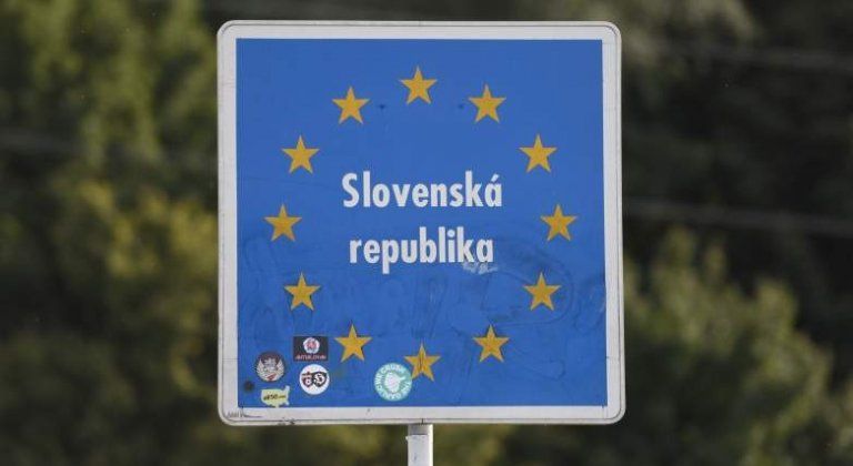 Jelentősen szigorodnak a beutazás feltételei: ha nincs beoltva, 14 napra karanténba kényszerül