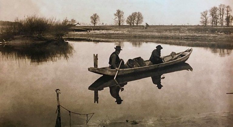 Čriepky z histórie mesta: Letá v starom Šamoríne 10. časť