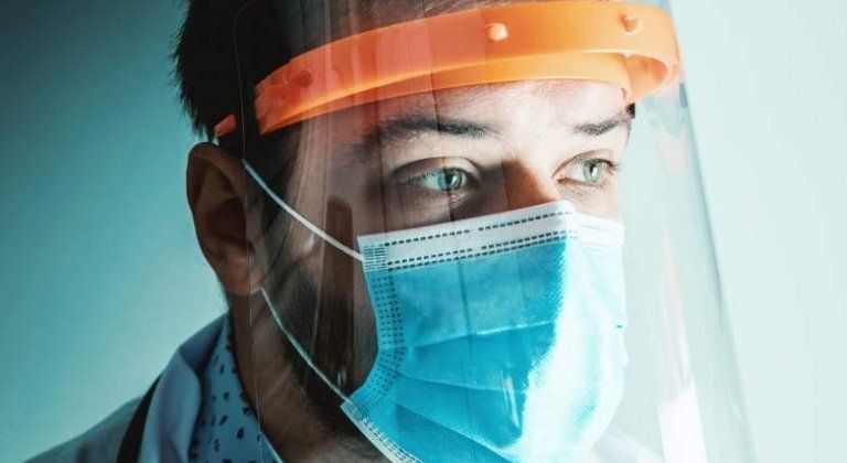 Itt az új COVID-automata: országos lockdown nem lesz, oltottaknak járó előnyök viszont igen!