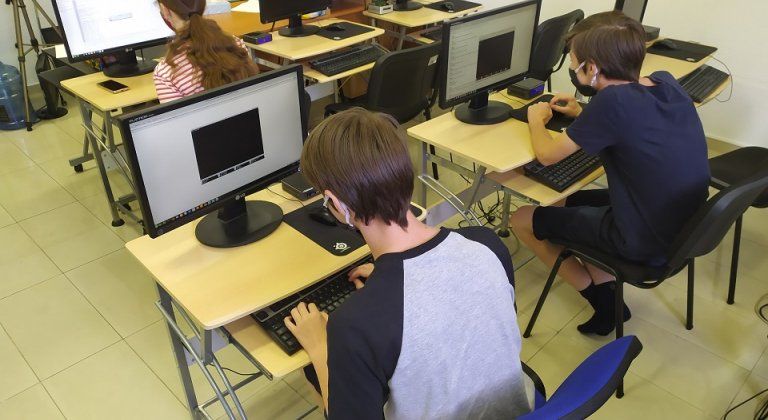 Počítačový krúžok môžu vaše deti absolvovať aj online! Počítačový krúžok môžu vaše deti absolvovať aj online!