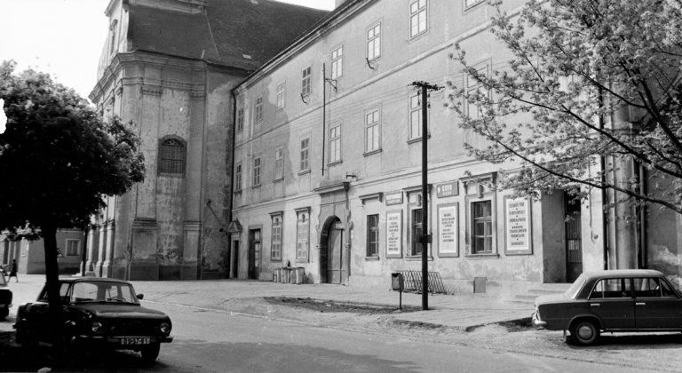 Pozvánka: vernisáž výstavy historických fotografií o Korone Pozvánka: vernisáž výstavy historických fotografií o Korone