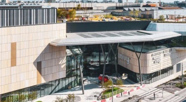 Otvorenie autobusovej stanice Nivy je na spadnutie, novinkou bude spustenie podzemného kruhového objazdu Otvorenie autobusovej stanice Nivy je na spadnutie, novinkou bude spustenie podzemného kruhového objazdu