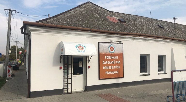 Čriepky z histórie mesta: Letá v starom Šamoríne 20. časť