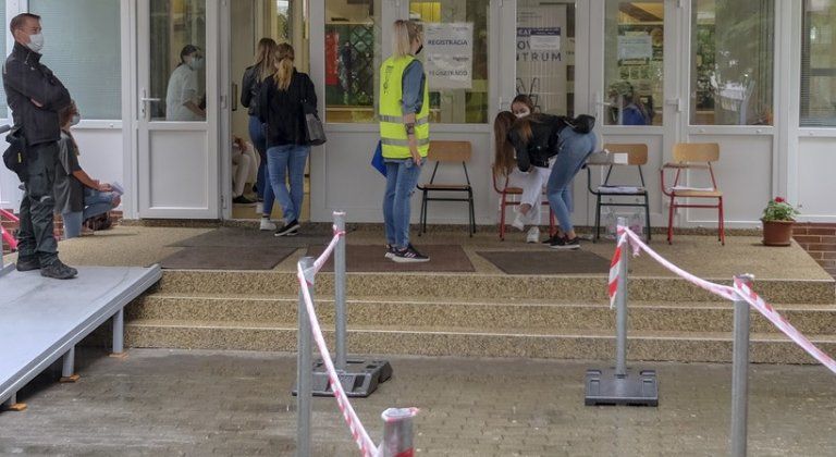 Magas az átoltottság, Dunaszerdahely már zöld lehetne