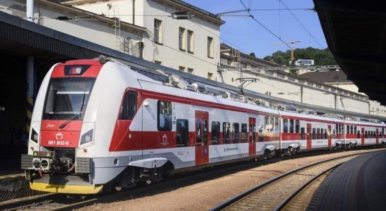 Vágányzárak színesítik az októbert a Pozsony-Komárom vasútvonalon. Mutatjuk, mikor!