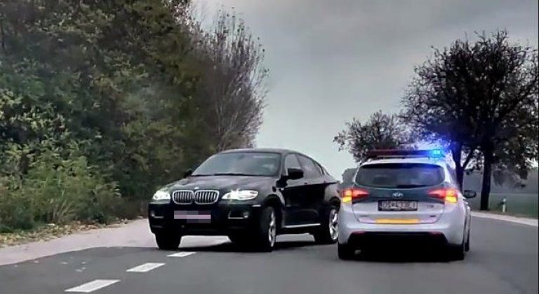 Policajti v Dunajskej Strede expresne zadržali autíčkára