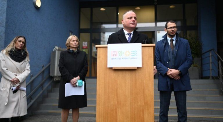 Prímestská autobusová doprava bude v januári zadarmo. Župa kompenzuje cestujúcim výpadok spojov