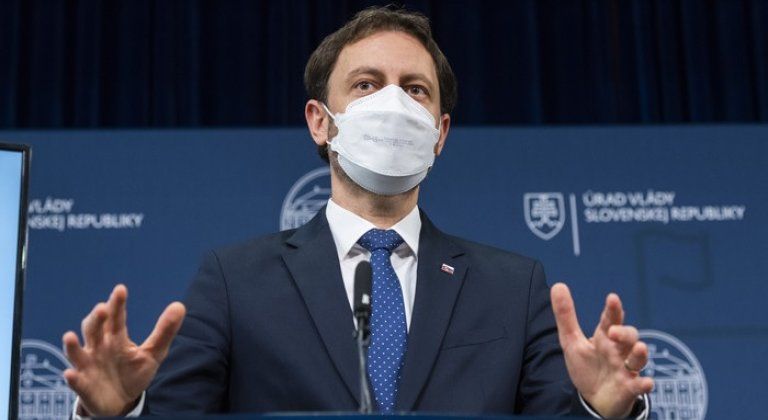 Od piatka sa otvoria obchody, od pondelka zostanú školáci doma Od piatka sa otvoria obchody, od pondelka zostanú školáci doma