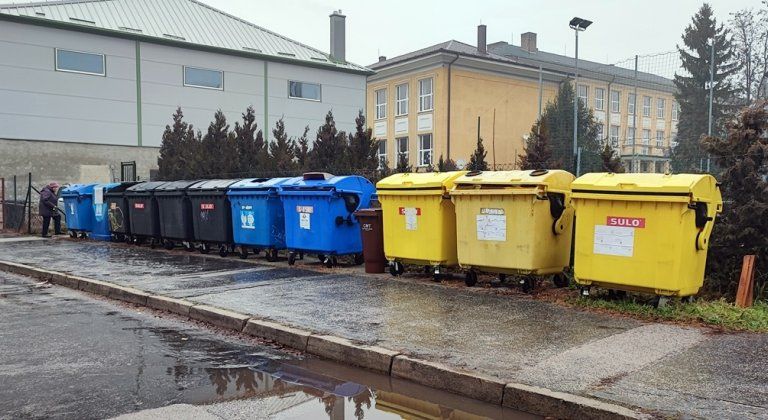 Termíny separovaného zberu papiera, plastov a kovu v roku 2022 Termíny separovaného zberu papiera, plastov a kovu v roku 2022