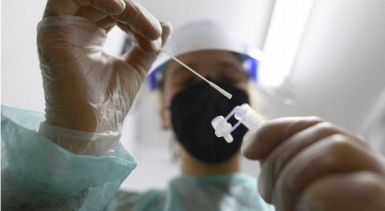 Počet nakazených novým koronavírusom v Trnavskom kraji mierne klesol