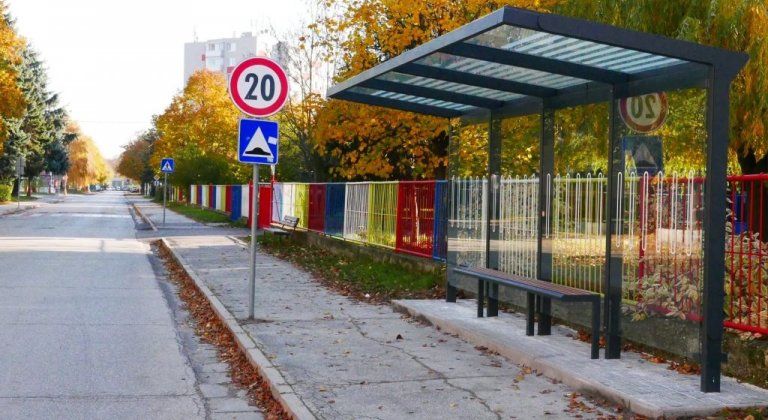Mesto obnovilo autobusové čakárne