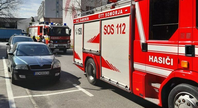 Šamorínski hasiči zasahovali pri dopravnej nehode