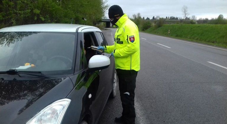 Falošný policajt na R7 Falošný policajt na R7