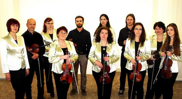 Pozvánka na jarný koncert komorného orchestra Harmonia Classica