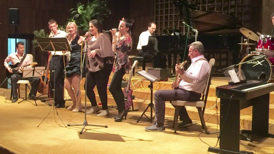 Koncert ZUŠBAND a Samaria Girls and He zdvihol ľudí zo stoličiek