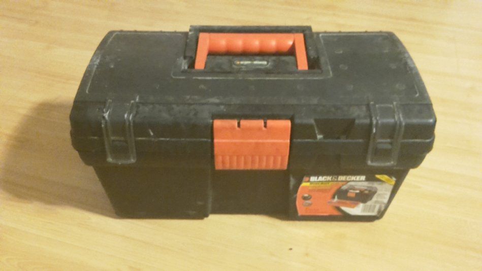 Straty a nálezy: Montážny kufor