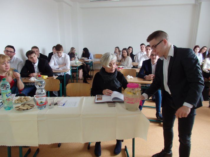 OLYMPUS DIGITAL CAMERA OLYMPUS DIGITAL CAMERA