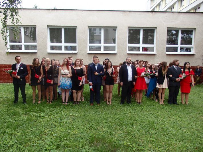 Zbohom škola, lúčime sa ...