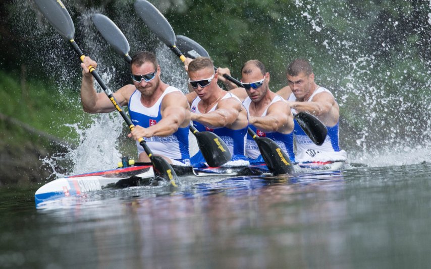 Štvorkajak s Linkom a Zalkom na šiestom mieste