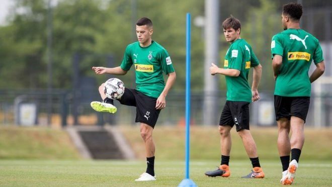 Ťažká situácia pre Lászlóa Bénesa. Slovenský talent v Mönchengladbachu na rázcestí