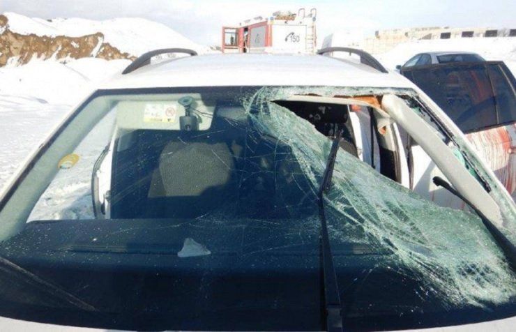 Vodiča pri Šamoríne zranil kus ľadu, spadol z nákladiaka