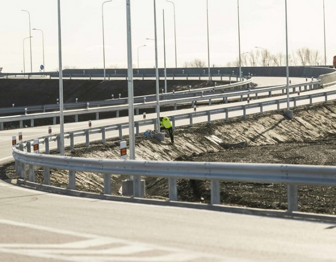 HN: Rýchlostnú cestu R7 otvoria koncom marca