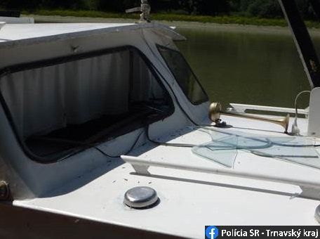 Sekera sa v prírode zíde: Zlodejovi aj na vykradnutie lode (video)