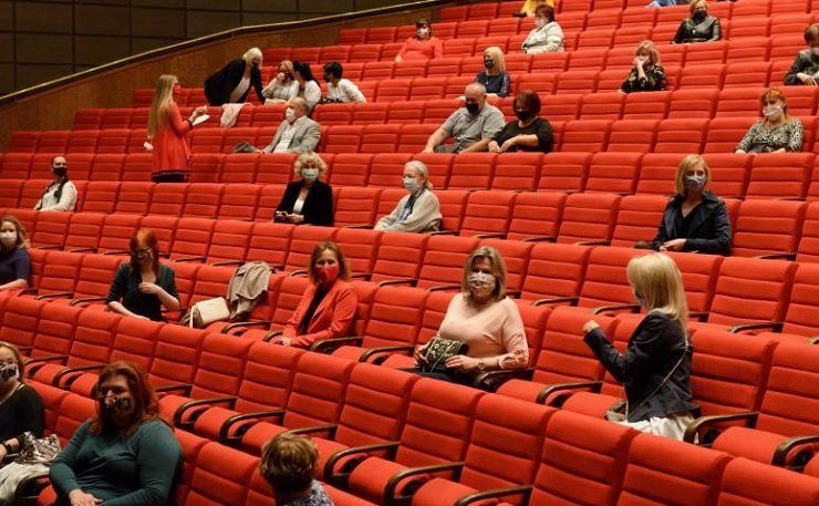 divadlo korona divadlo korona