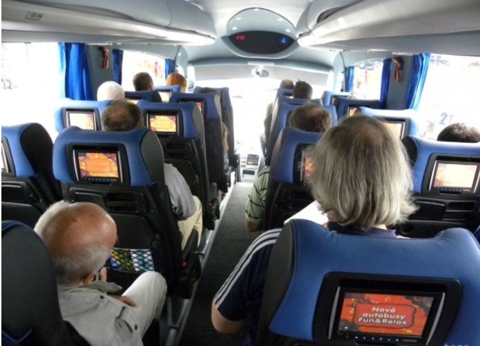 Seniori môžu v autobusoch trnavského kraja cestovať bezplatne
