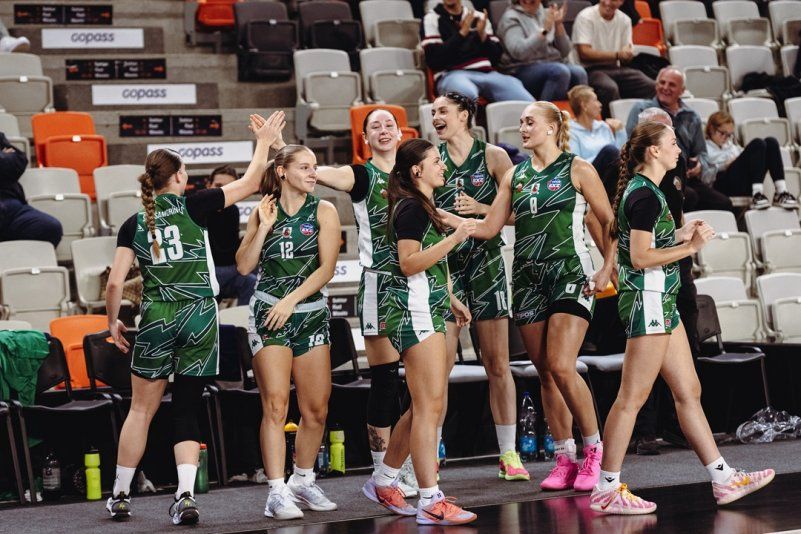 ŠBK Šamorín nestačil na Slovan, Tilda Slamová však predviedla dva parádne koše so sirénou ŠBK Šamorín nestačil na Slovan, Tilda Slamová však predviedla dva parádne koše so sirénou