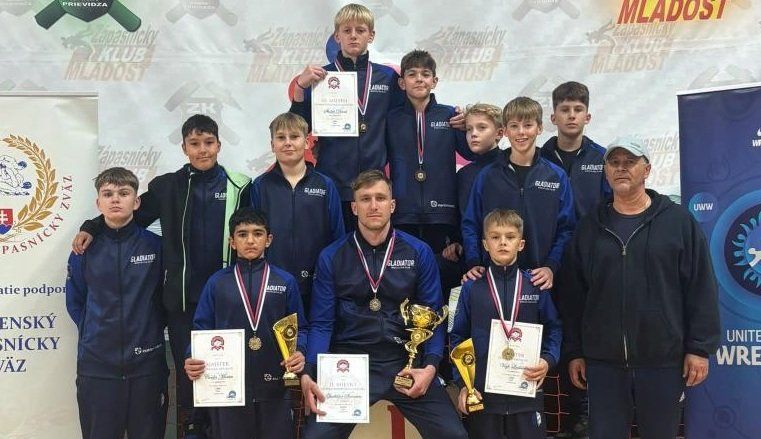 Šamorínski Gladiátori získali desať medailí. Z Prievidze priviezli dva tituly majstrov Slovenska