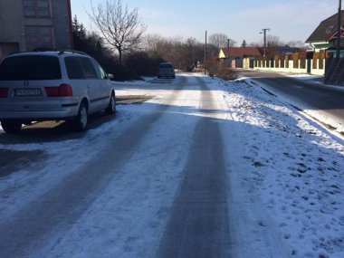 Tip čitateľa: Ľudia sa sťažujú na zľadovatené chodníky