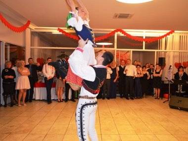 Valentínsky ples na Súkromnej hotelovej a strednej odbornej škole SD Jednota Šamorín