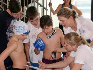 Úspešné preteky plaveckého klubu Three Pools