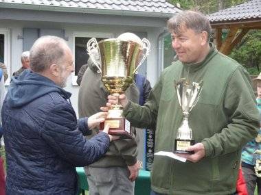 Agyaggalamb-lövészet Somorja város polgármesterének vándorserlegéért