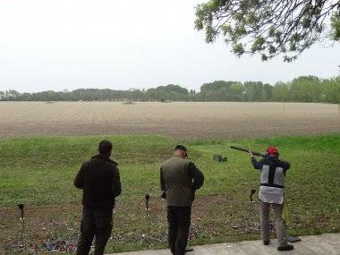 Agyaggalamb-lövészet Somorja város polgármesterének vándorserlegéért