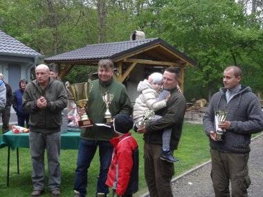 Agyaggalamb-lövészet Somorja város polgármesterének vándorserlegéért